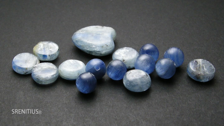 カイヤナイト（kyanite）