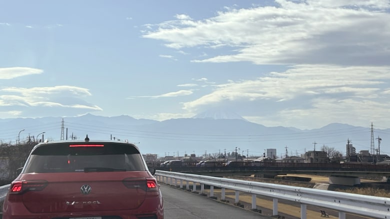 雲がある富士山