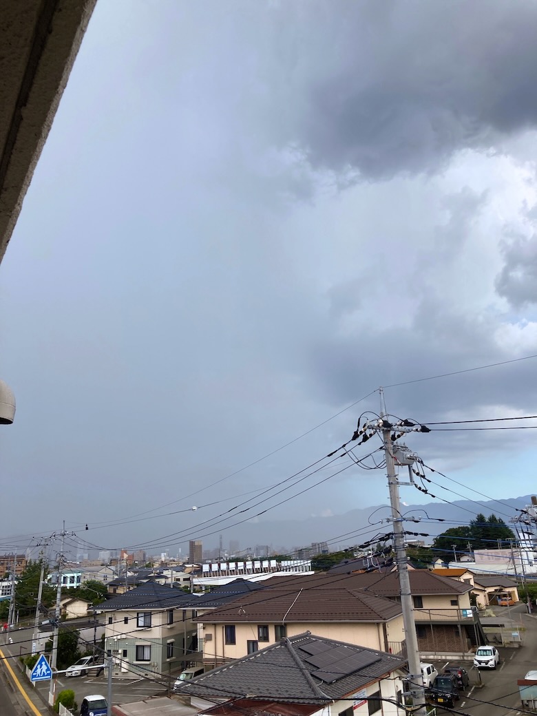 甲府市の雨ばしら