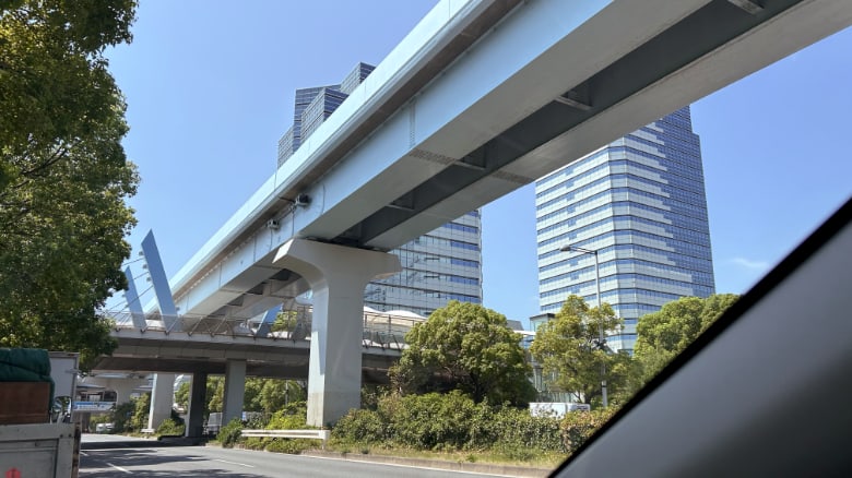 友次郎待機中