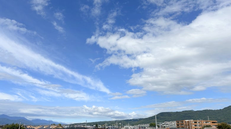 北杜市方面・午前の空