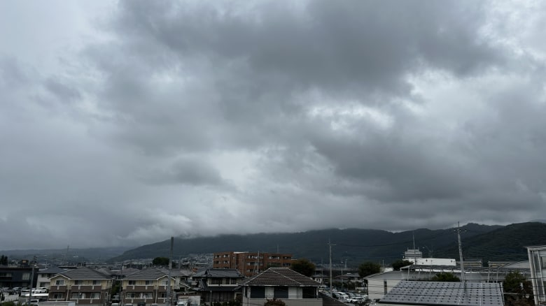 北斗方面の雲