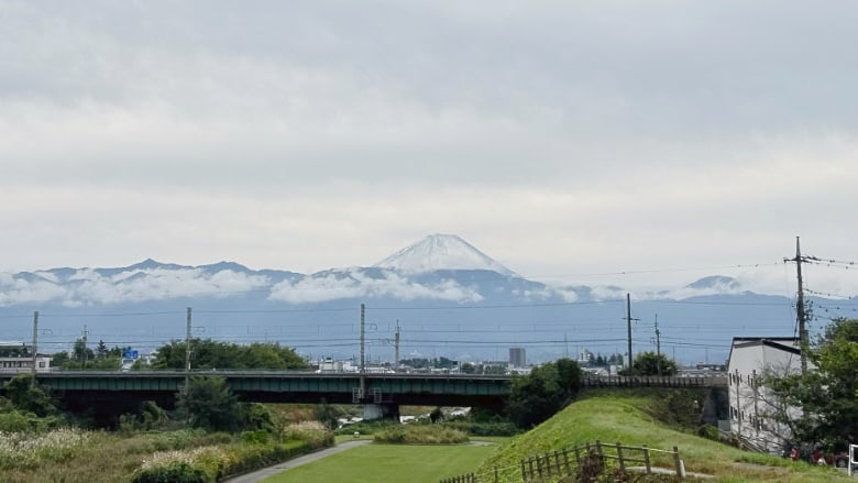 富士山初冠雪